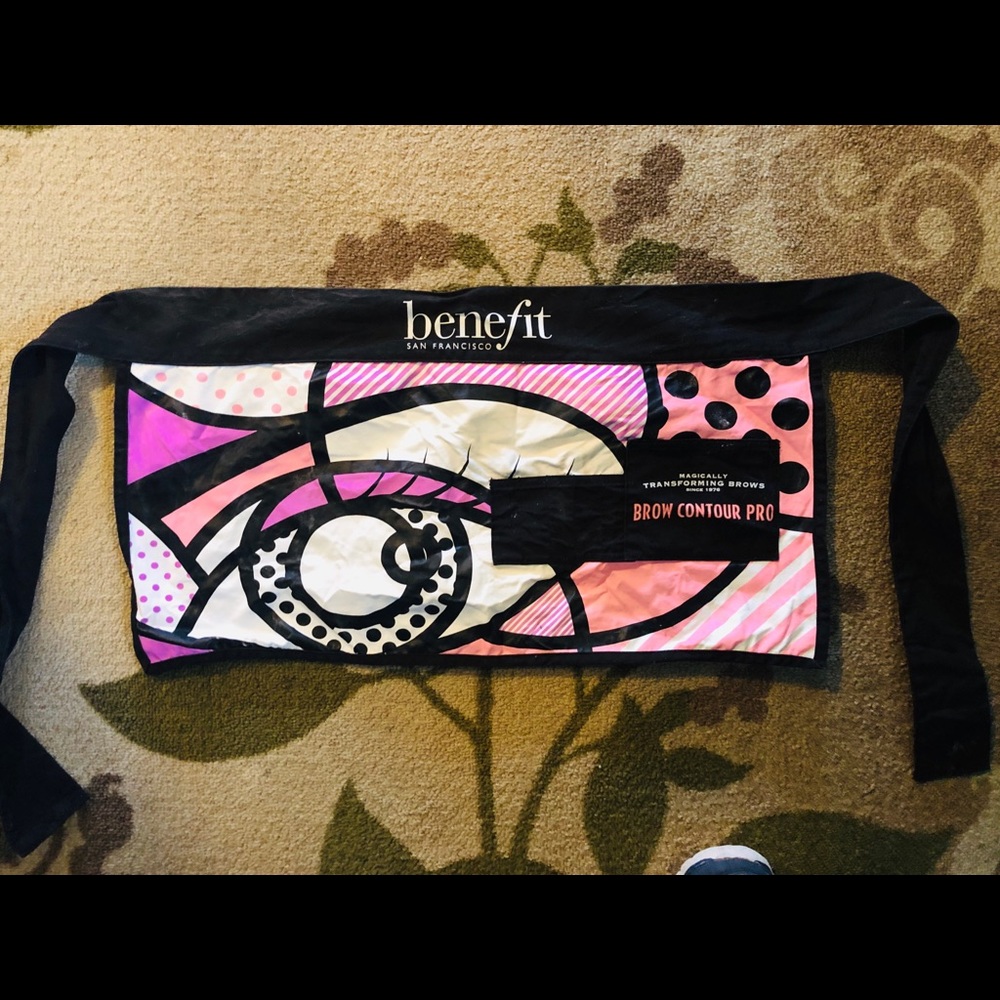 Benefit apron